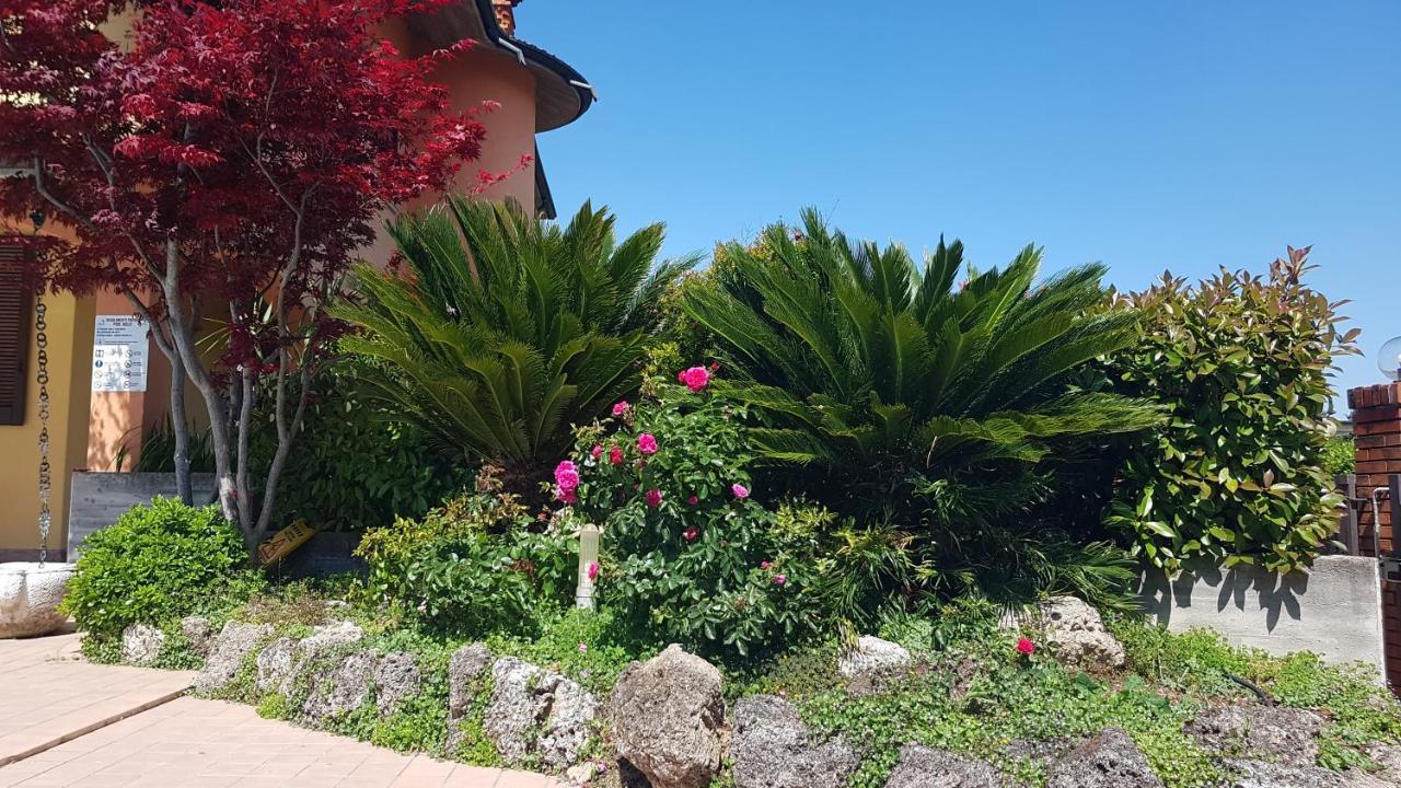 B&B Villa Giulia Desenzano del Garda Kültér fotó