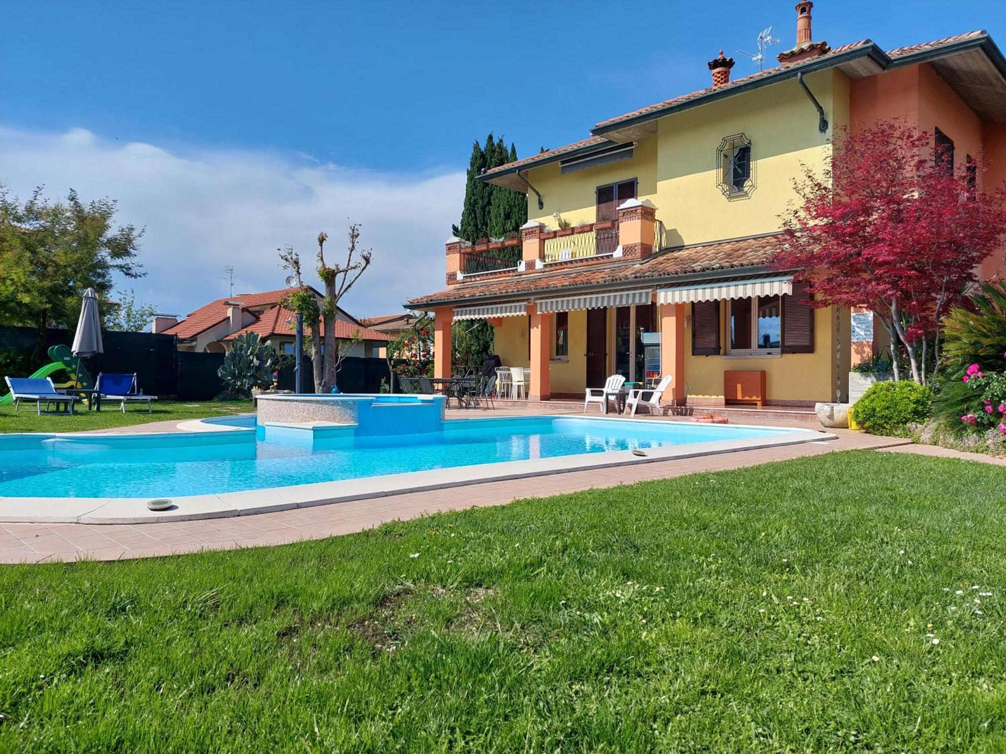 B&B Villa Giulia Desenzano del Garda Kültér fotó