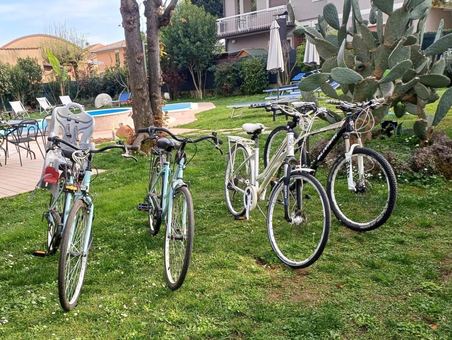 B&B Villa Giulia Desenzano del Garda Kültér fotó